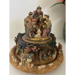 Vintage Story of Jesus Birth Nativity Scene Wind up Musical Plays O‎ Holy Night